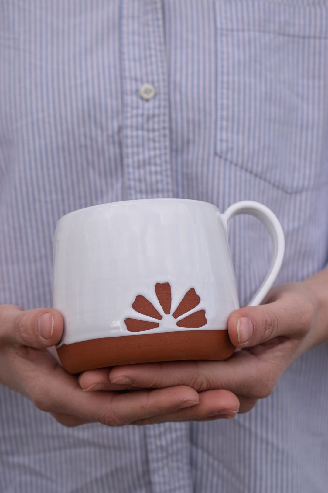 "Slim" šalčka trobentica bele barve no. 2